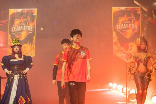 晋升至联赛 晋升至联赛