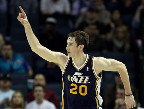 和精确的卡 和精确的卡