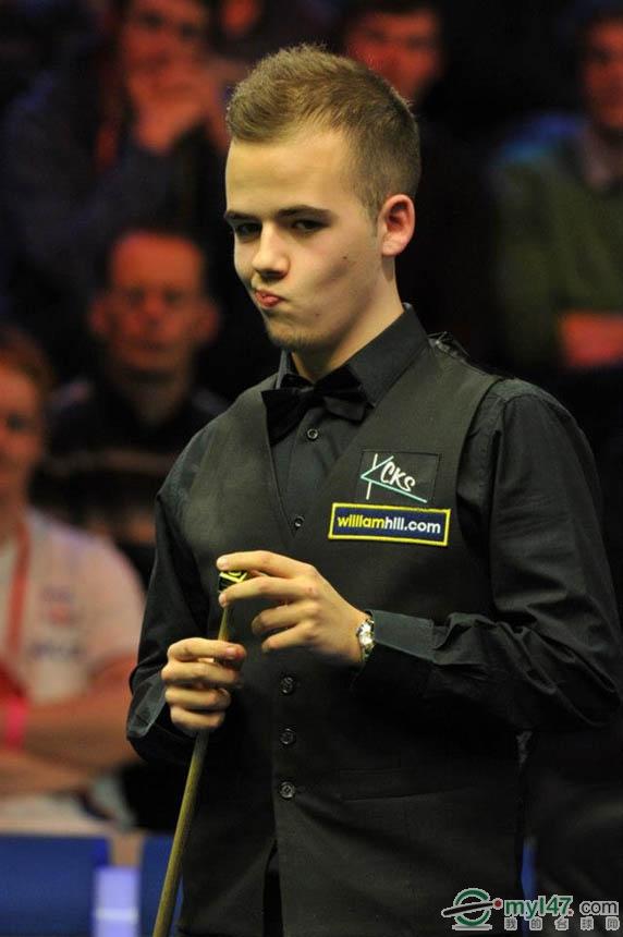 斯的卓越表 斯的卓越表